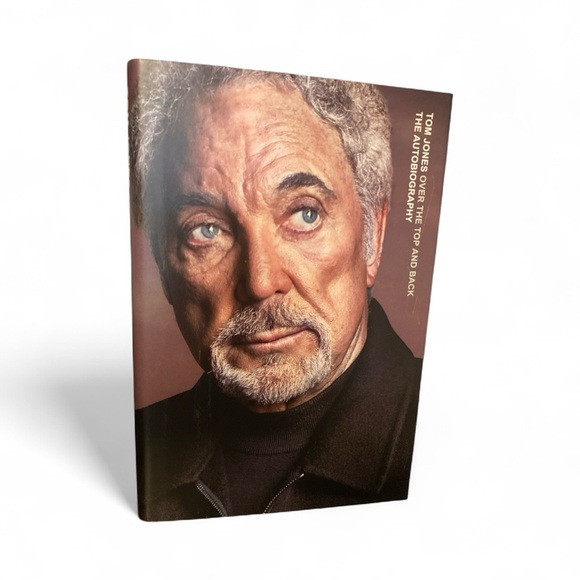 Tom Jones Autobiography Hardcover - Picture 1 of 2